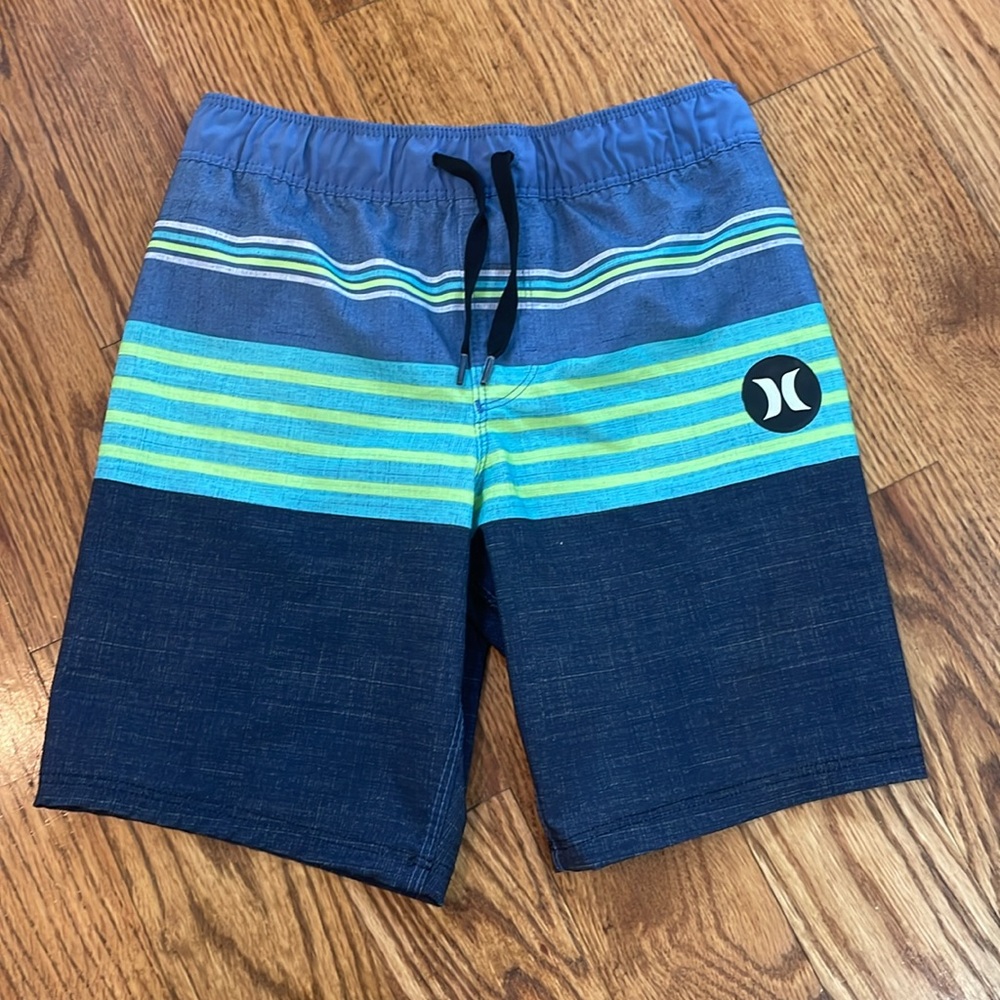 Boy’s Hurley Swim Trunk/Board Shorts. Size 5/6. Excellent to Like New Condition. - Picture 2 of 9